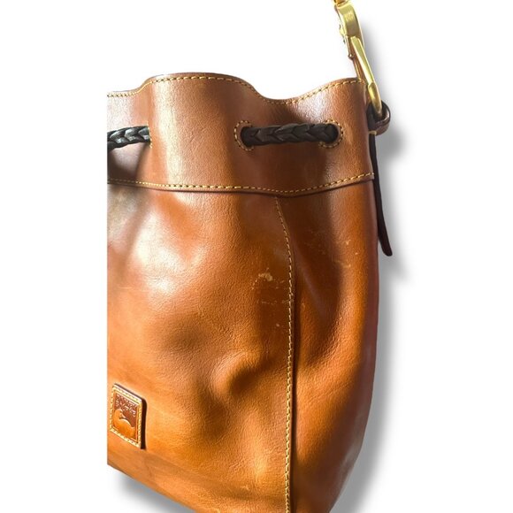 Dooney & Bourke Florentine Hattie Drawstring Italian Leather Boho Bag in Natural - Picture 7 of 14